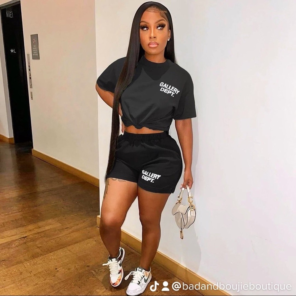 Gallery dept. 2 piece set